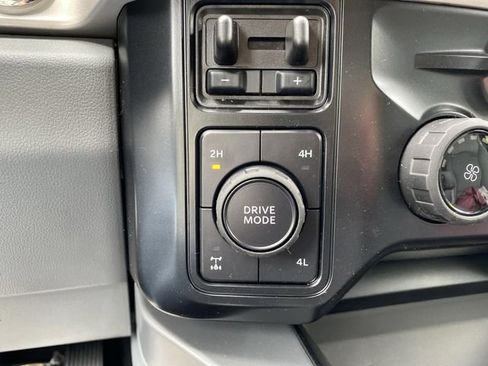 New 2026 Ford F250 XLT w/ XLT Premium Package image 21