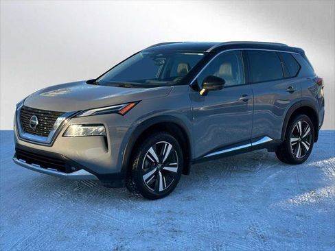 Used 2021 Nissan Rogue Platinum image 7
