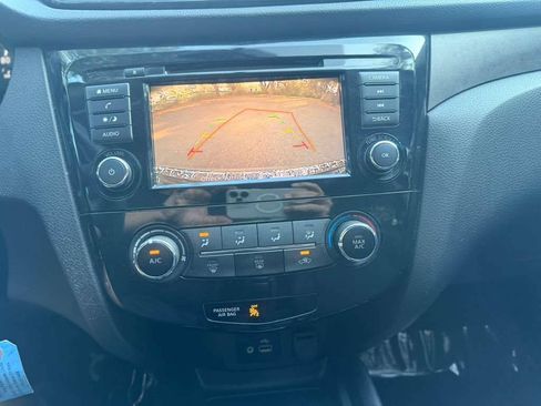 Used 2019 Nissan Rogue Sport S FWD image 15