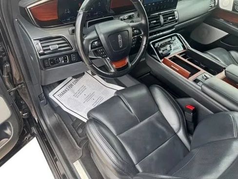 Used 2023 Lincoln Navigator L Reserve AWD/4WD image 10