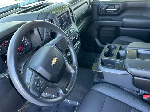 Used 2024 Chevrolet Silverado 2500 Custom w/ Custom Value Package AWD/4WD image 10