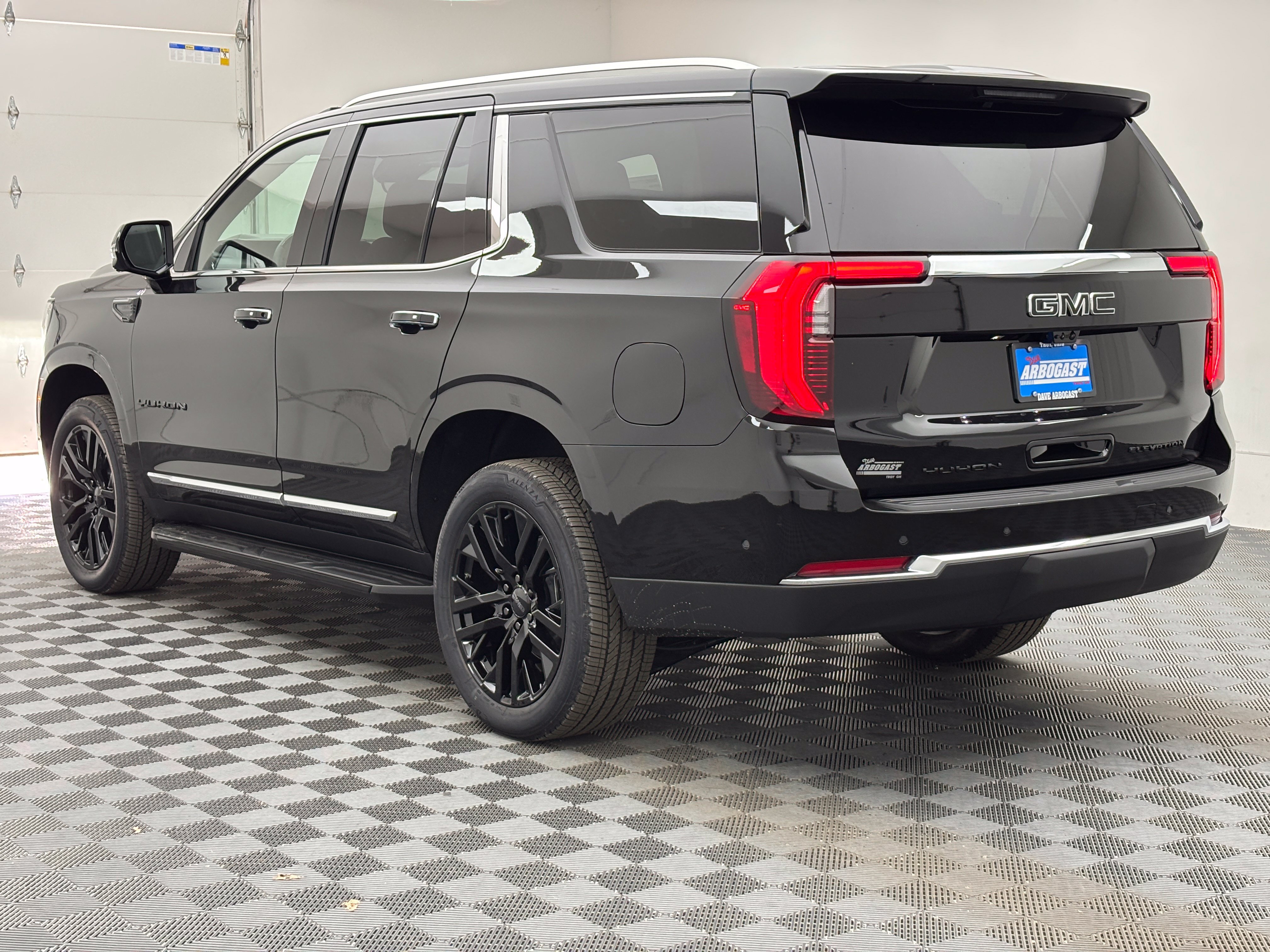 New 2026 GMC Yukon Elevation w/ Elevation Premium Package AWD/4WD image 16