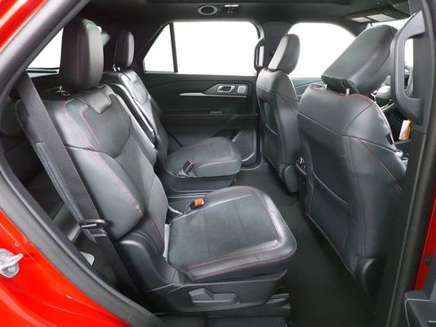 New 2026 Ford Explorer ST image 30