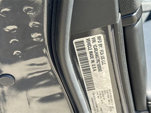 Used 2024 Jeep Grand Cherokee Altitude image 28