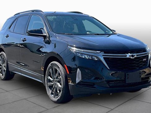 Used 2023 Chevrolet Equinox RS FWD image 2