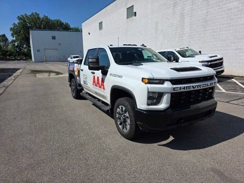 Used 2021 Chevrolet Silverado 2500 Custom w/ Custom Convenience Package AWD/4WD image 5