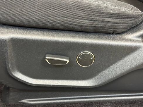 Used 2015 Ford F150 XLT w/ Equipment Group 301A Mid RWD image 12