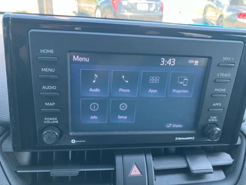 Used 2020 Toyota RAV4 LE w/ All Weather Liner Package AWD/4WD image 20