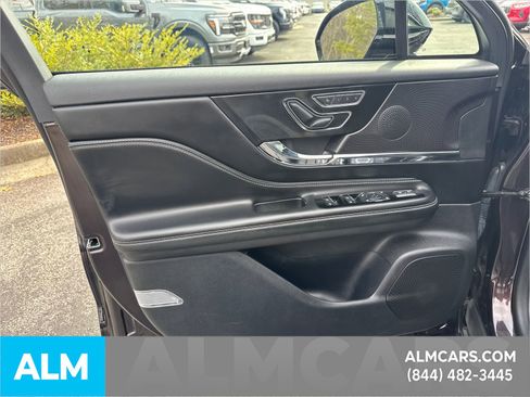 Used 2023 Lincoln Corsair Grand Touring image 12