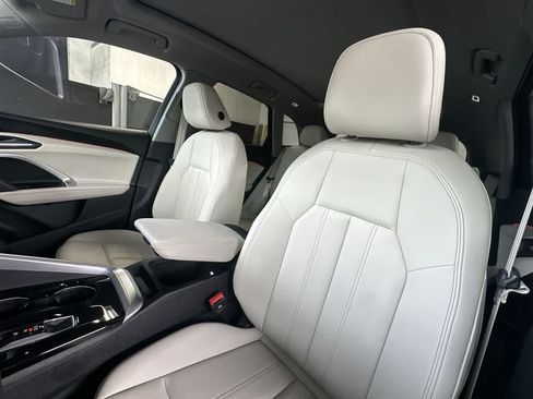 Used 2025 Audi Q5 Premium Plus AWD/4WD image 14