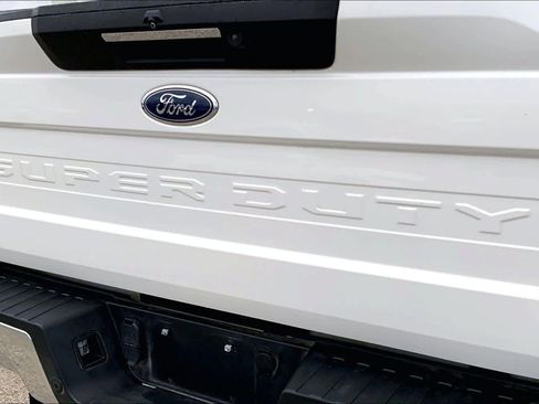 Certified 2022 Ford F250 Lariat w/ Lariat Ultimate Package image 25