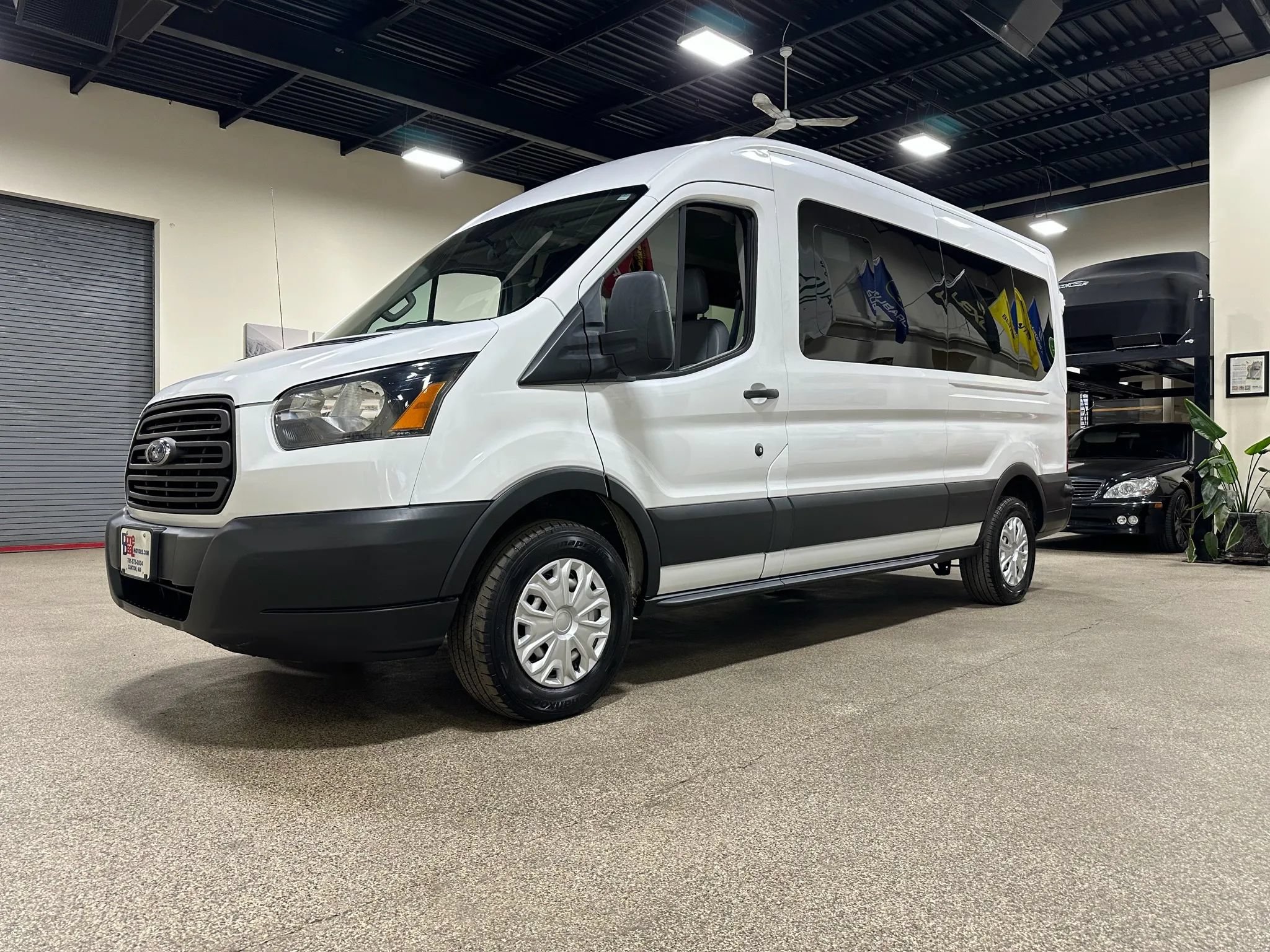 Used 2015 Ford Transit 250 148 Medium Roof RWD image 2