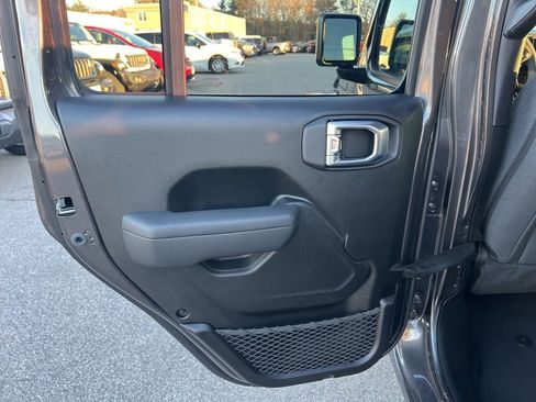 New 2026 Jeep Gladiator Sport image 16