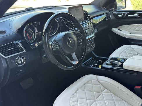 Used 2019 Mercedes-Benz GLS 550 4MATIC image 31
