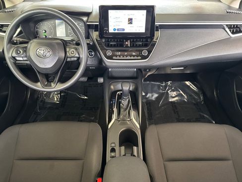 Used 2024 Toyota Corolla LE w/ LE Convenience Package image 13
