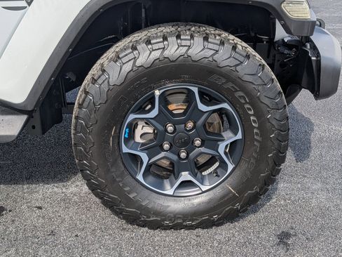 Used 2022 Jeep Gladiator Overland w/ Popular Equipment Package image 9