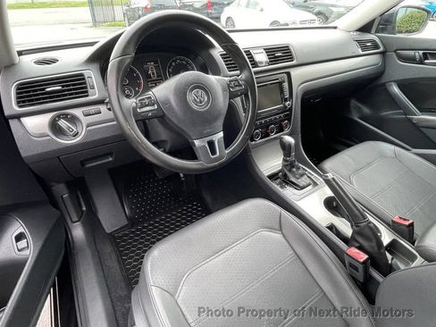 Used 2014 Volkswagen Passat 1.8T SE image 15