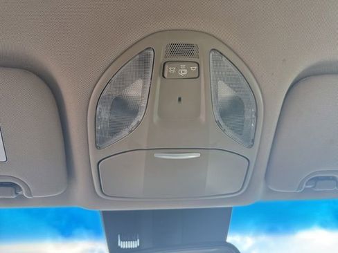 Used 2018 Hyundai Santa Fe SE w/ Cargo Package image 21