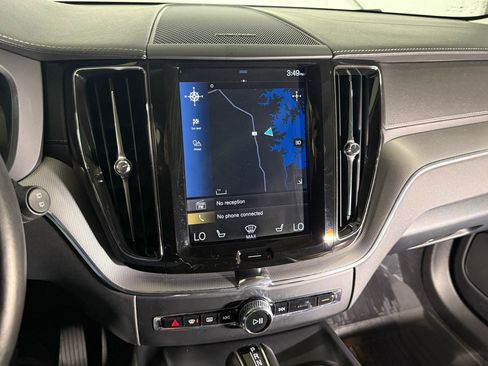 Used 2019 Volvo XC60 T5 Inscription w/ Protection Package Premier image 16