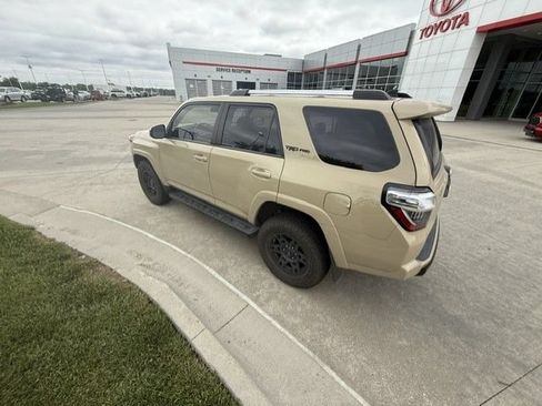 Used 2016 Toyota 4Runner TRD Pro AWD/4WD image 12