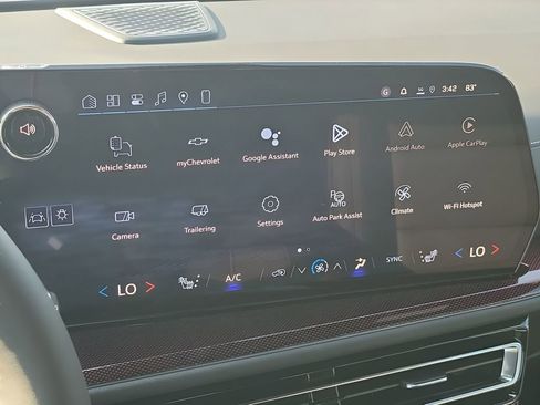 New 2026 Chevrolet Traverse Z71 w/ Enhanced Driving Package AWD/4WD image 27
