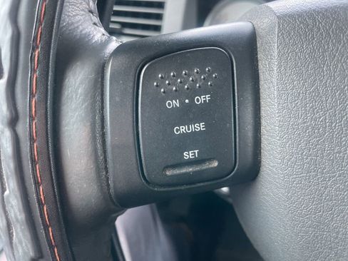 Used 2006 Dodge Durango SLT image 16