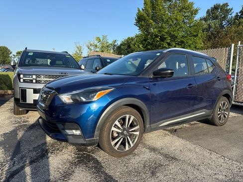 Used 2019 Nissan Kicks SR w/ SR Premium Package FWD image 9