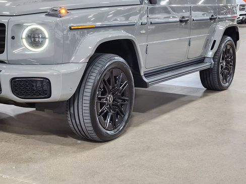 Used 2025 Mercedes-Benz G 580 w/ EQ Technology image 17