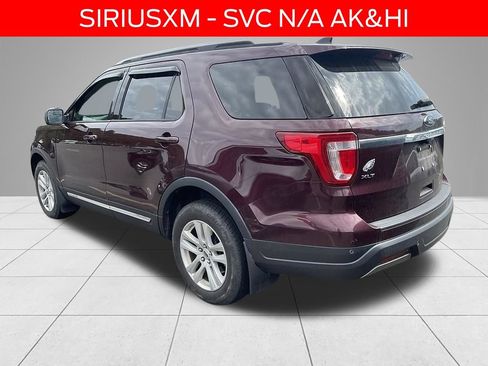 Used 2019 Ford Explorer XLT AWD/4WD image 5