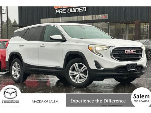 Used 2020 GMC Terrain SLE image 1