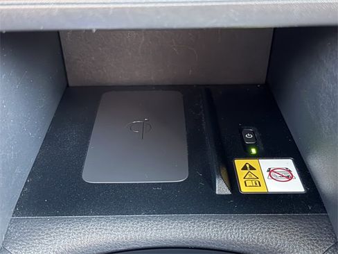 Used 2023 Toyota Corolla Cross LE image 35