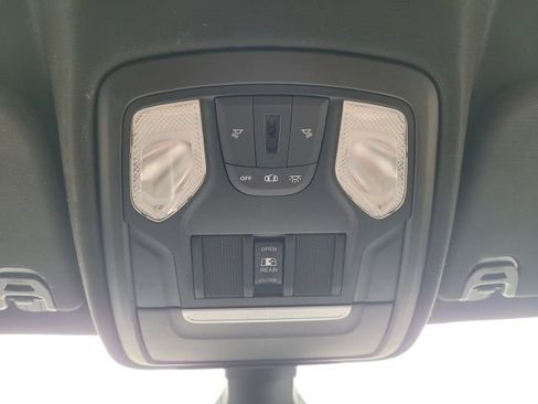 Used 2019 RAM 1500 Big Horn AWD/4WD image 15