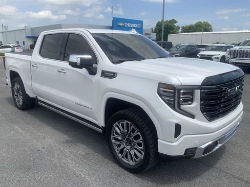 Used 2025 GMC Sierra 1500 Denali Ultimate AWD/4WD image 2