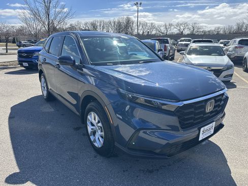 Used 2025 Honda CR-V LX image 2