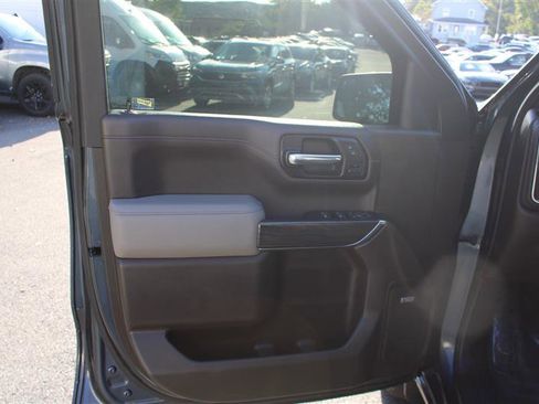 Used 2022 Chevrolet Silverado 1500 LTZ w/ LTZ Premium Package image 12