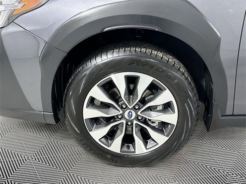 Used 2025 Subaru Outback Limited image 29