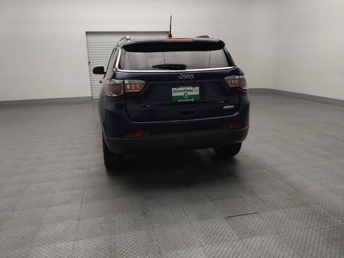 Used 2021 Jeep Compass Latitude FWD image 6