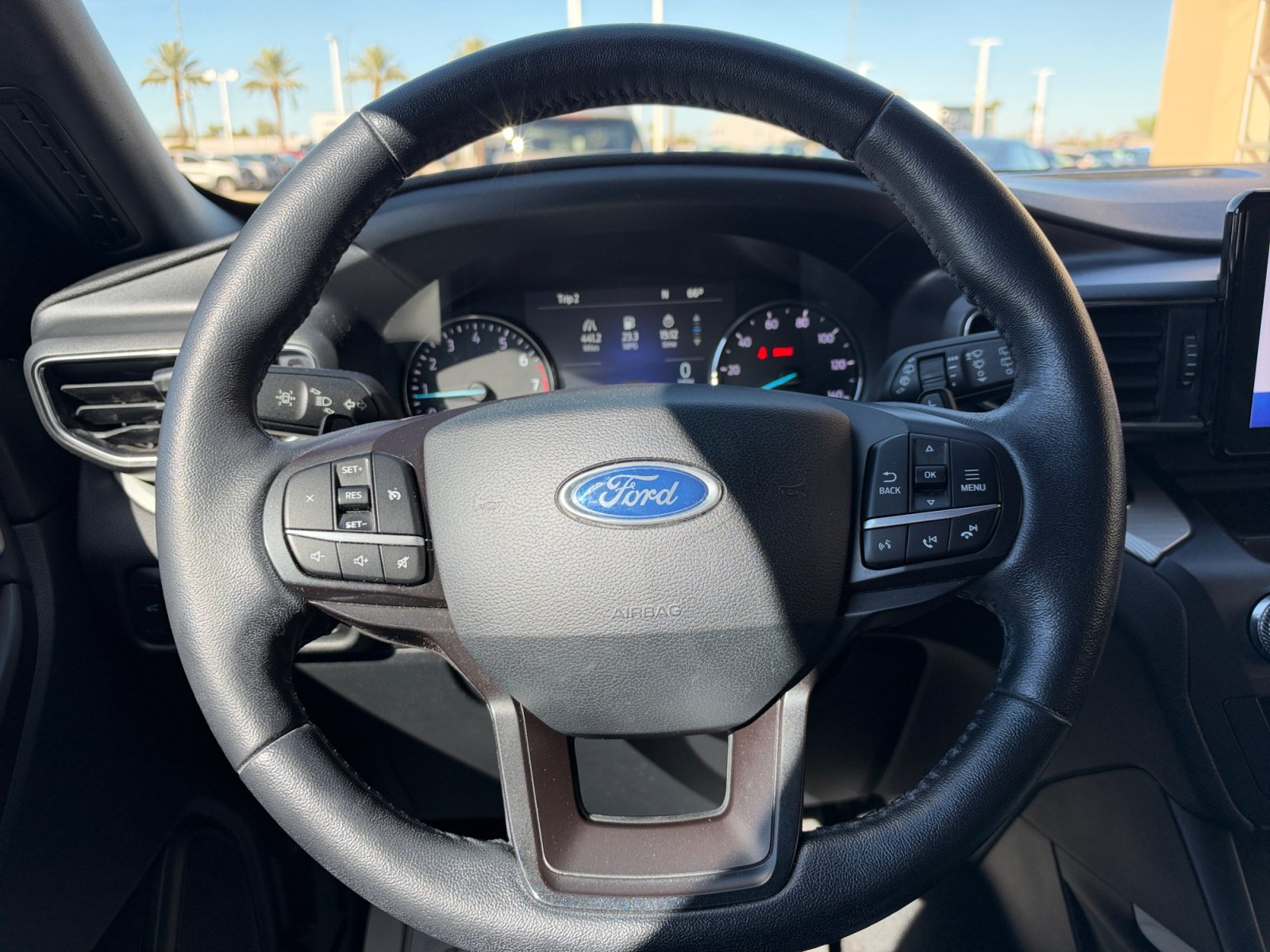 Used 2020 Ford Explorer XLT w/ Equipment Group 202A RWD image 9