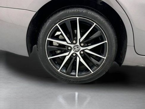 Used 2024 Toyota Camry SE w/ Cold Weather Package image 33