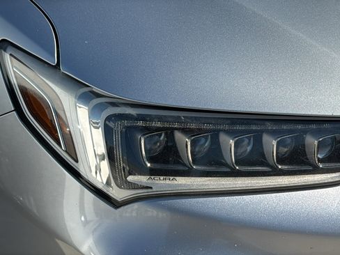 Used 2018 Acura TLX V6 w/ Technology Package FWD image 3