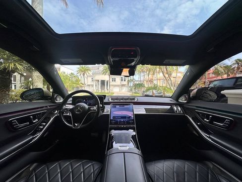 Used 2021 Mercedes-Benz S 580 4MATIC Sedan w/ Warmth & Comfort Package image 12