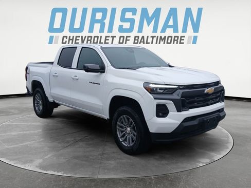 Certified 2025 Chevrolet Colorado LT w/ LT Convenience Package AWD/4WD image 1