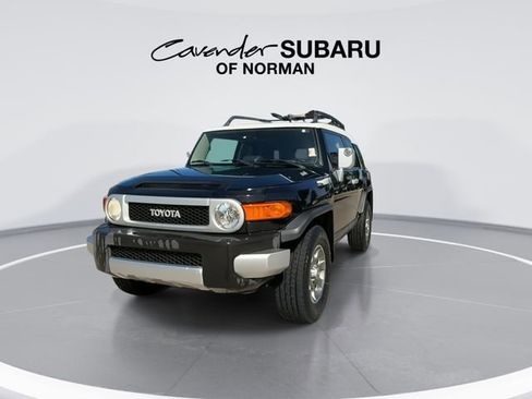 Used 2012 Toyota FJ Cruiser 4WD w/ Upgrade Pkg image 4