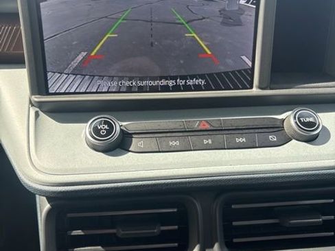 Used 2024 Ford Maverick Lariat image 11