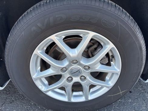 Used 2025 Chrysler Pacifica Select FWD image 29