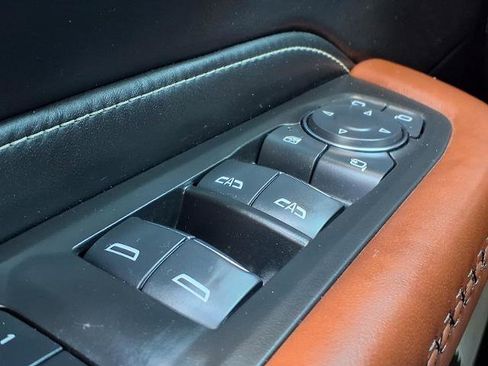 Used 2024 GMC Yukon Denali Ultimate AWD/4WD image 17