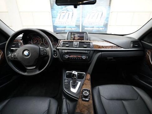 Used 2014 BMW 320i xDrive Sedan AWD/4WD image 35