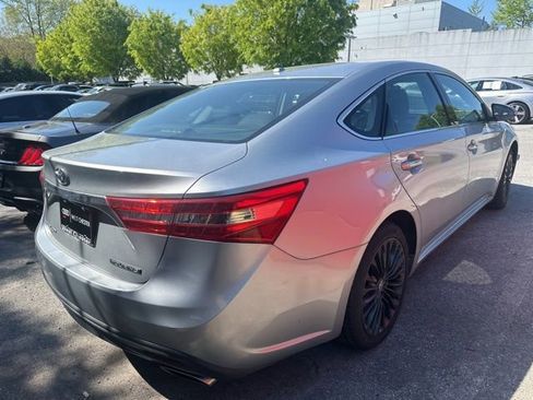 Used 2016 Toyota Avalon Touring FWD image 6