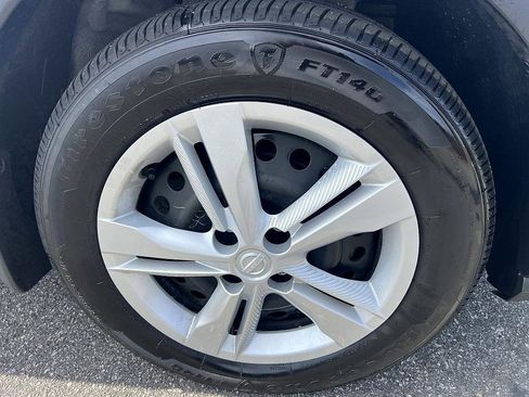 Certified 2024 Nissan Kicks S image 12