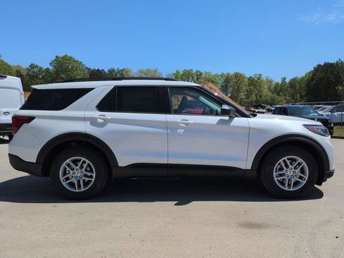 New 2026 Ford Explorer Active image 3